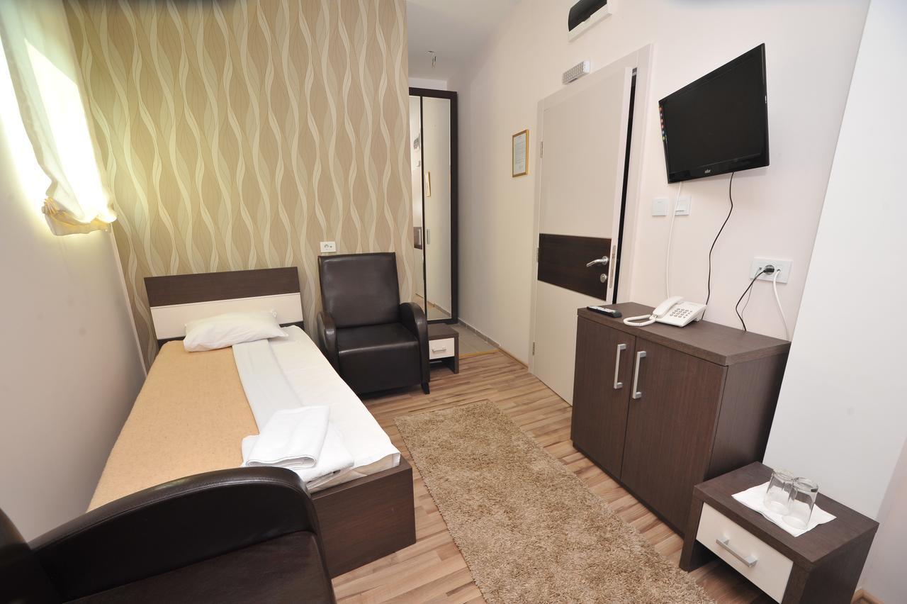 Hotel Zeleni Vir Ni 외부 사진